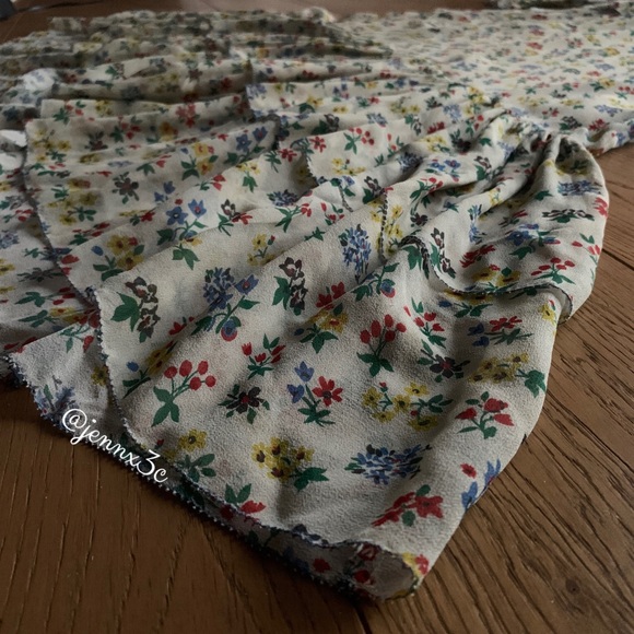 DÔEN Saffron Dress || Bouquet Floral - Picture 12 of 16